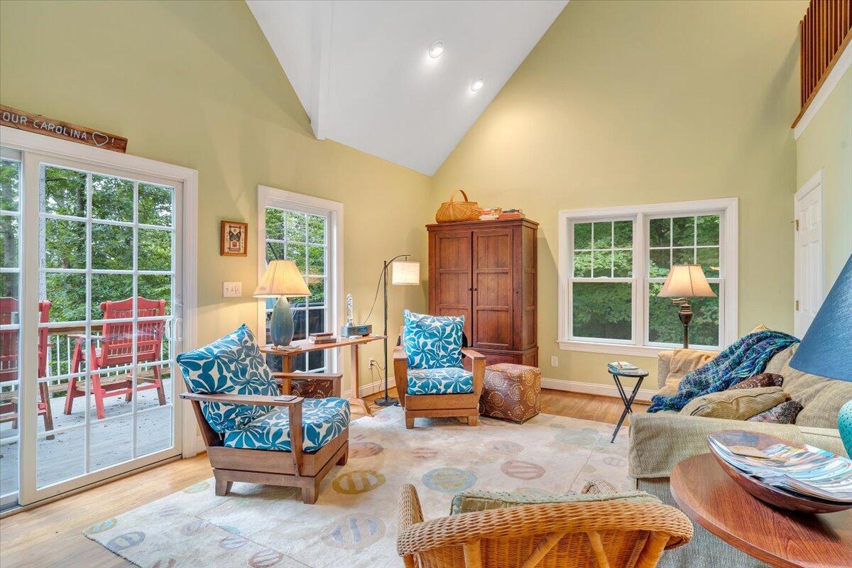 932 Clear Pointe Run Lynch Station, VA 24571 - Photo 8 of 154 Living Room