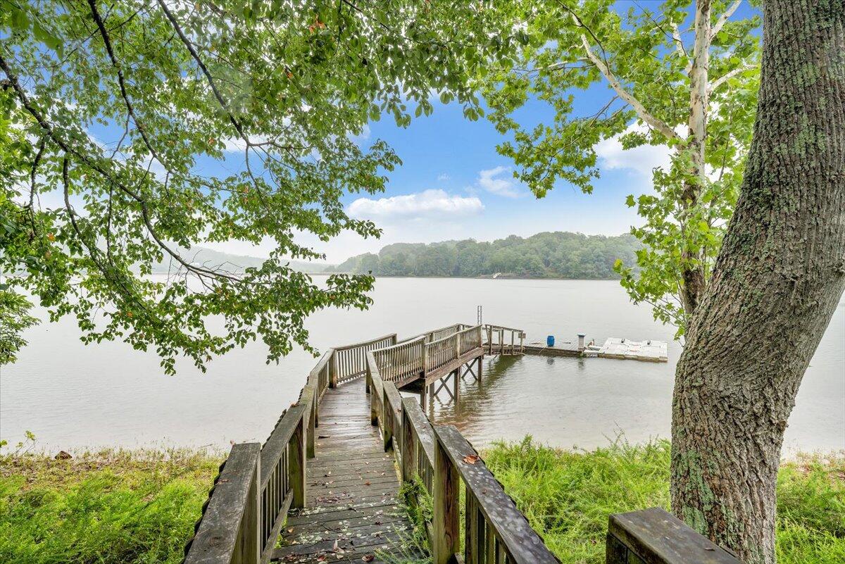 932 Clear Pointe Run Lynch Station, VA 24571 - Photo 81 of 154 Dock