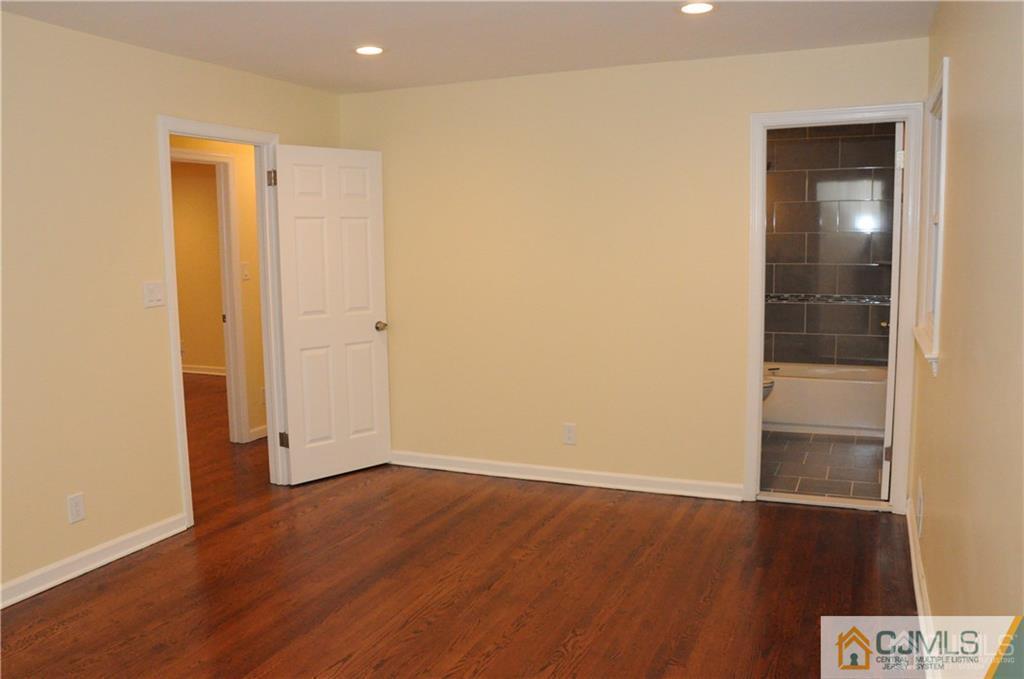 385 Gerry Road North Brunswick, NJ 08902 - Photo 14 of 20 Gallery Image 14
