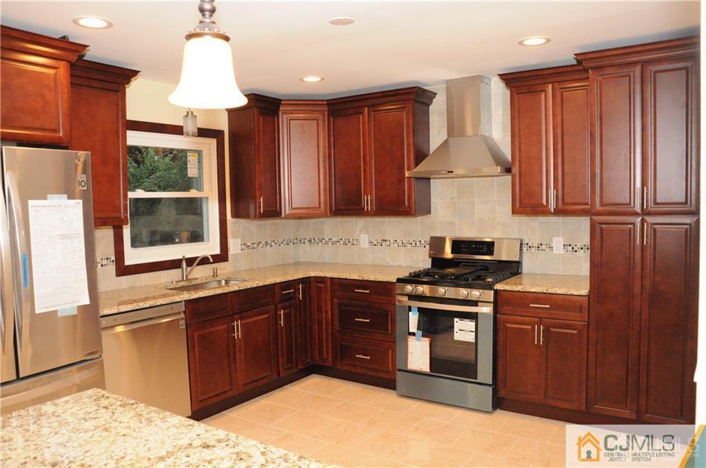 385 Gerry Road North Brunswick, NJ 08902 - Photo 9 of 20 Gallery Image 9