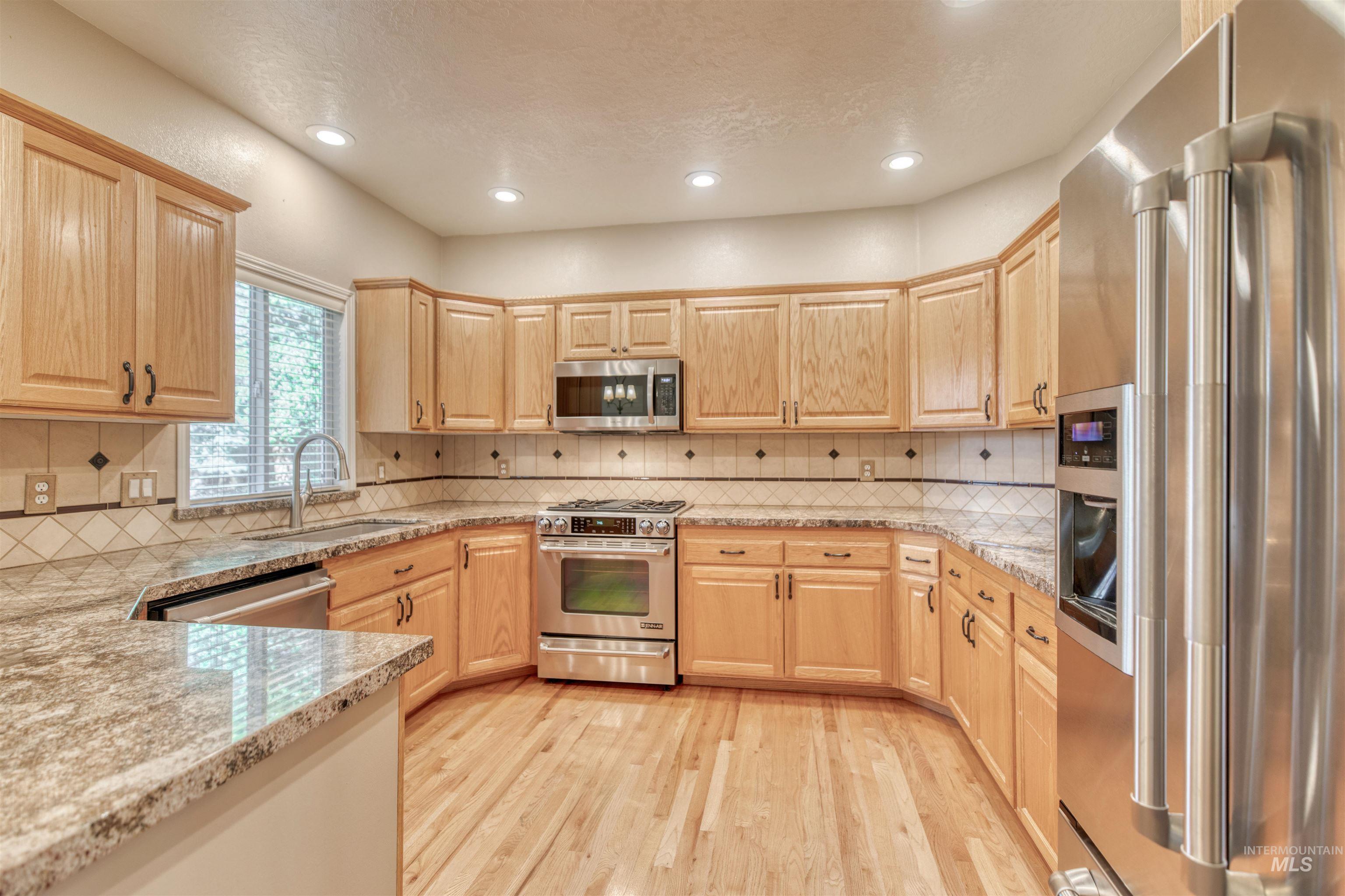 4259 North Waterloo Avenue Boise, ID 83713 - Photo 13 of 44