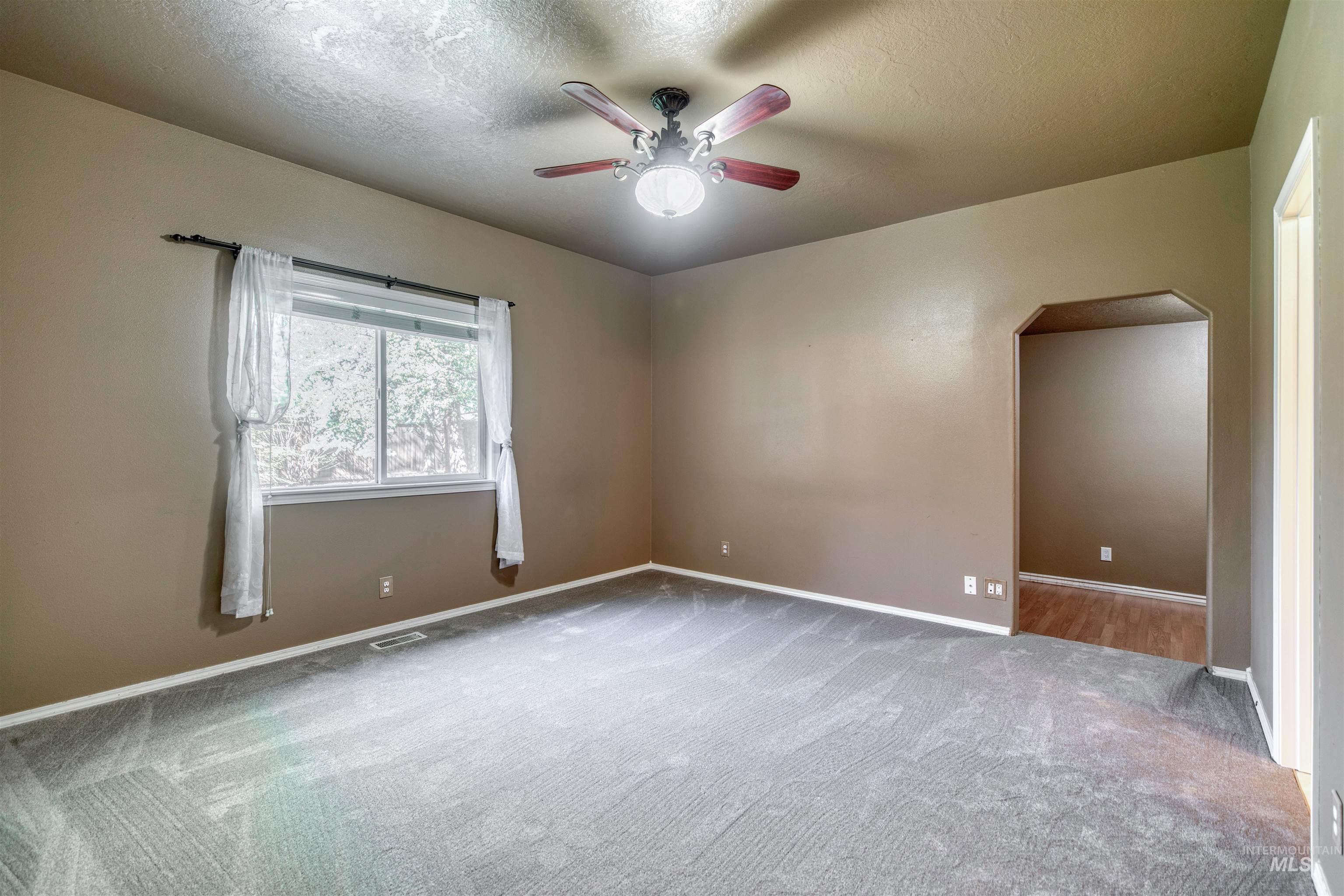 4259 North Waterloo Avenue Boise, ID 83713 - Photo 14 of 44