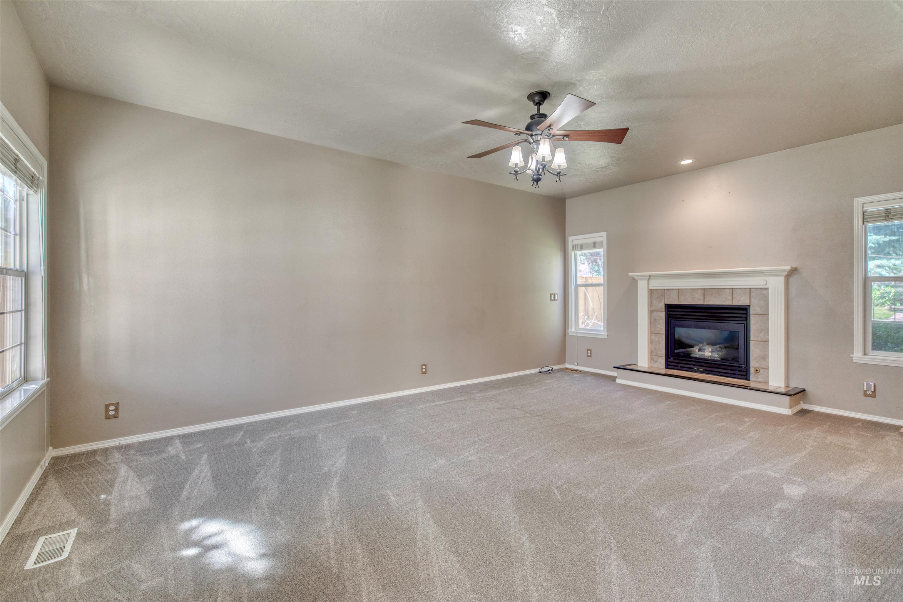 4259 North Waterloo Avenue Boise, ID 83713 - Photo 7 of 44