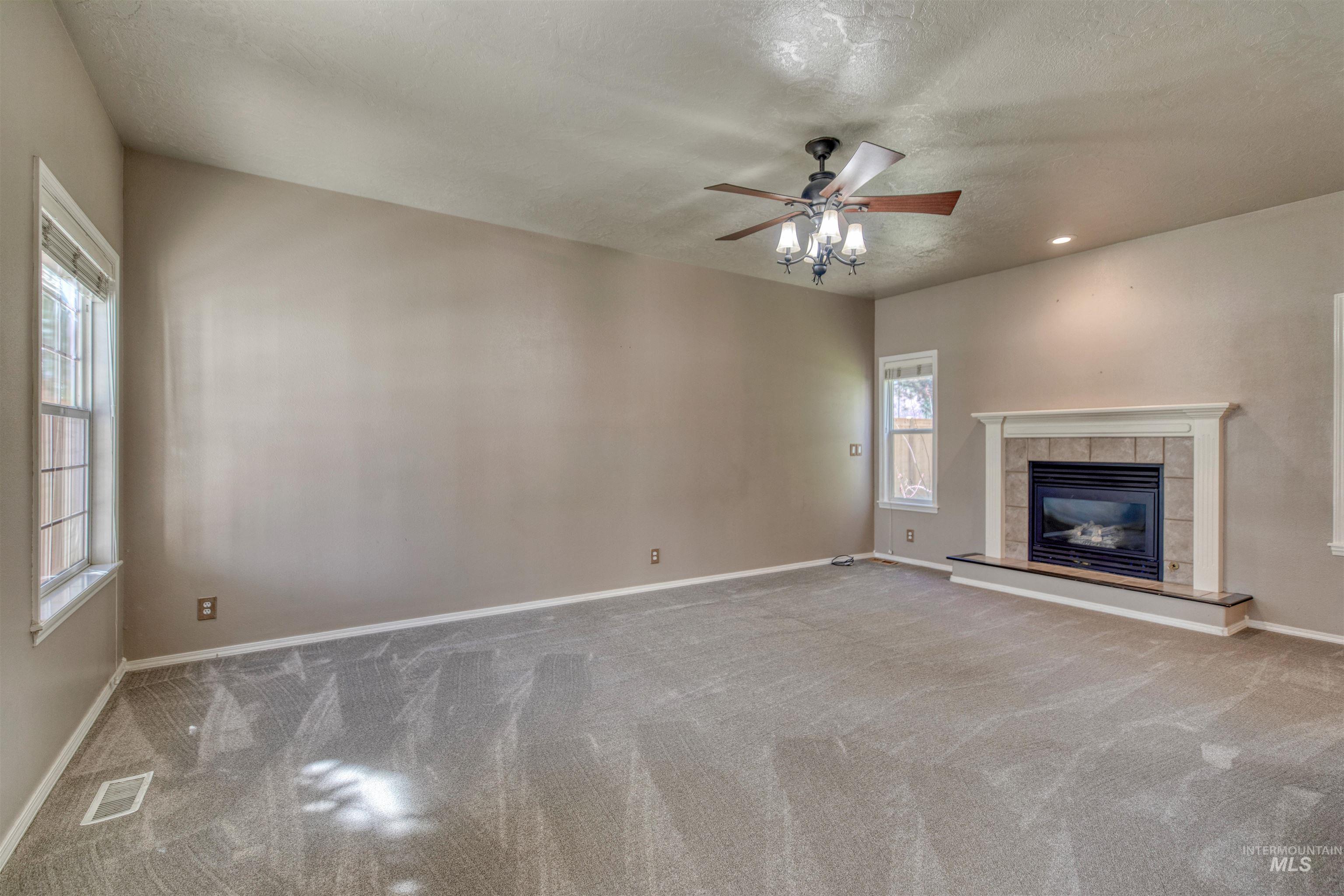 4259 North Waterloo Avenue Boise, ID 83713 - Photo 8 of 44