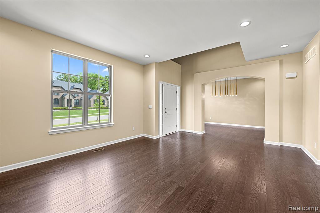 963 Corbin Road Rochester Hills, MI 48307 - Photo 7 of 43
