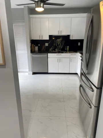 $9,000 | 7449 Glendevon Lane, Unit 106, Delray Beach, FL 33446