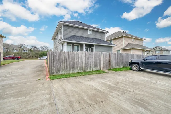 $2,500 | 4103 McFarland Drive, College Station, TX 77845