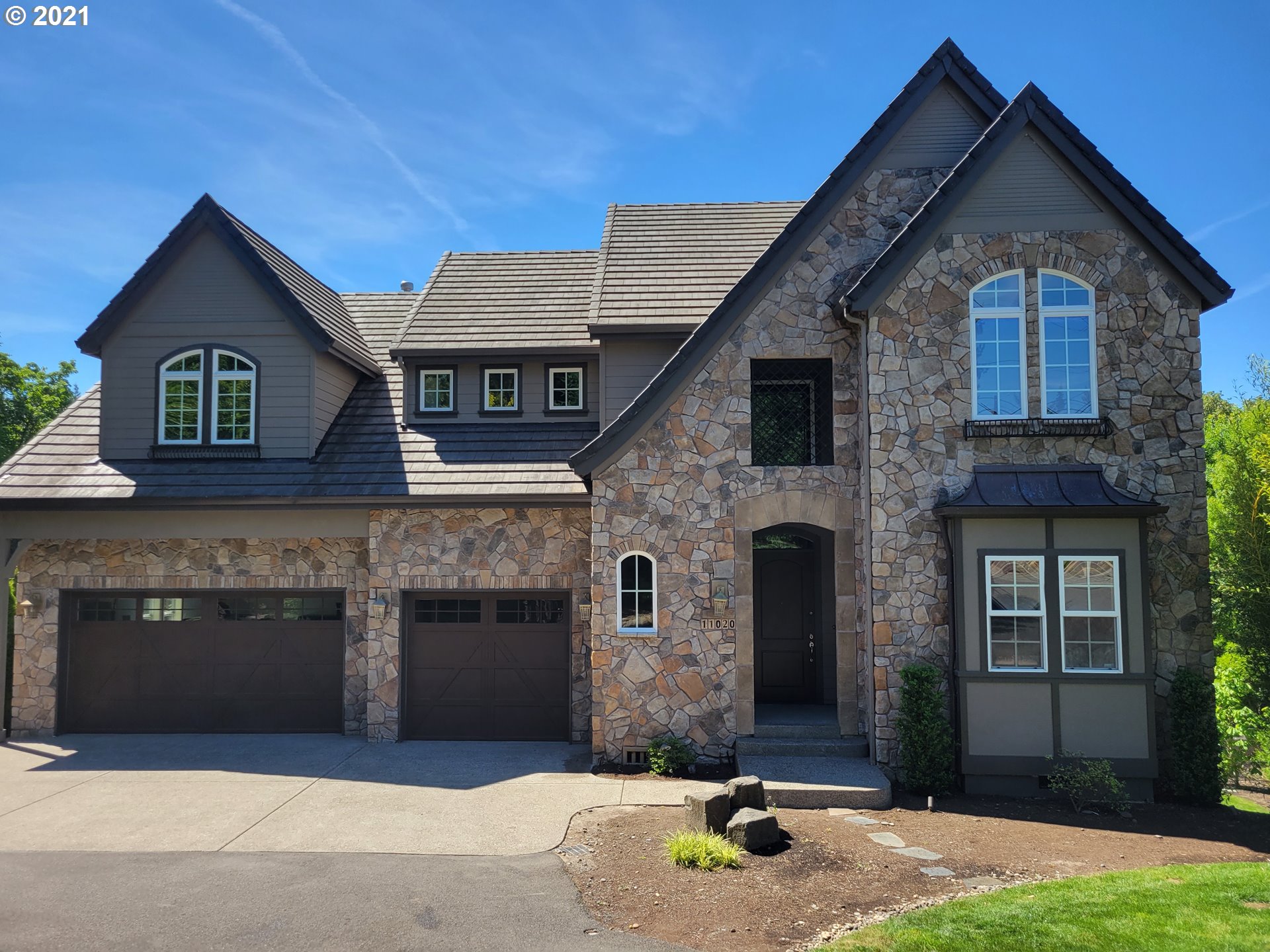 11020 Northwest Laidlaw Road Portland, OR 97229 - Photo 1 of 28 Gallery Image 1
