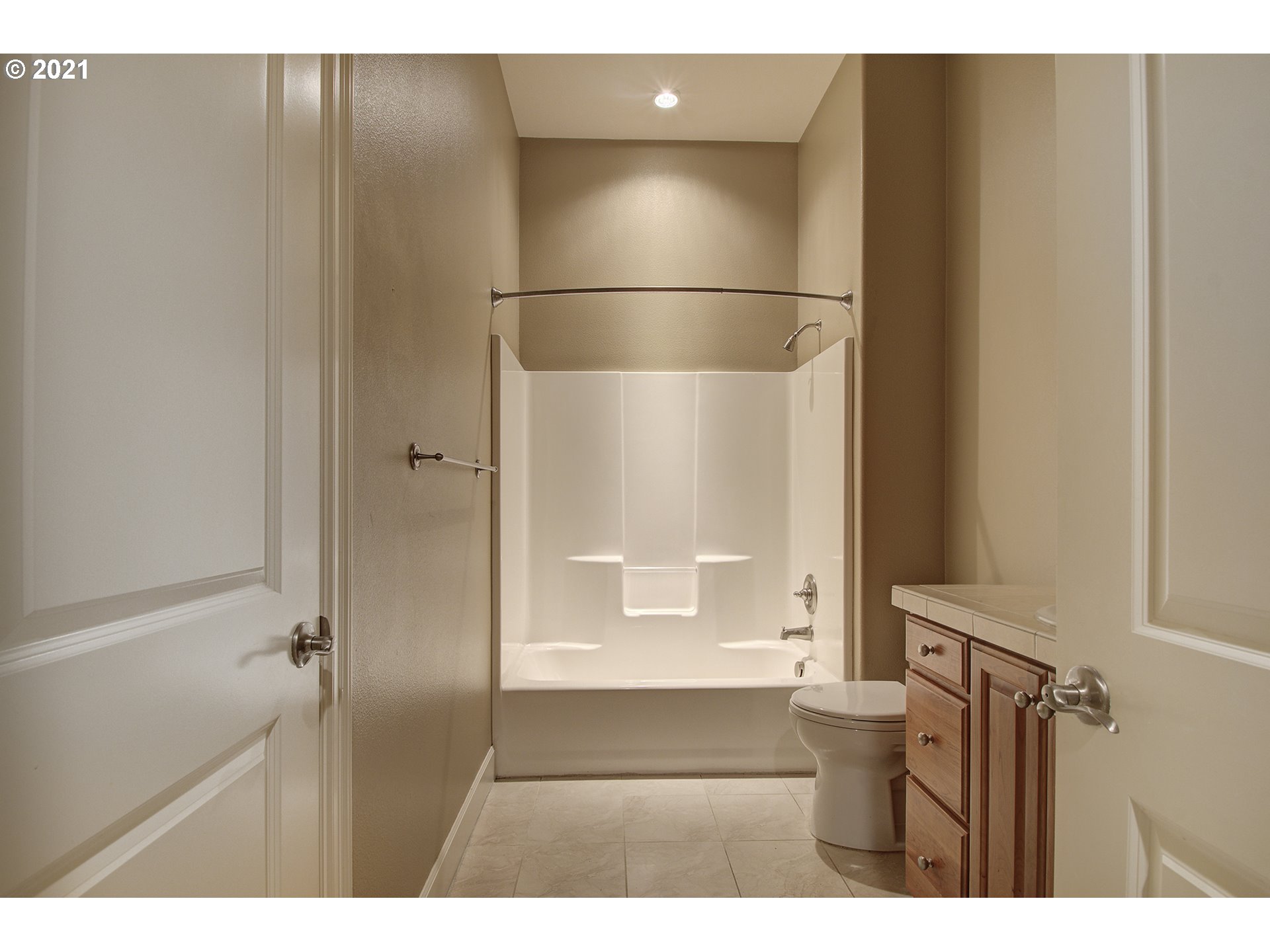 11020 Northwest Laidlaw Road Portland, OR 97229 - Photo 17 of 28 Gallery Image 17