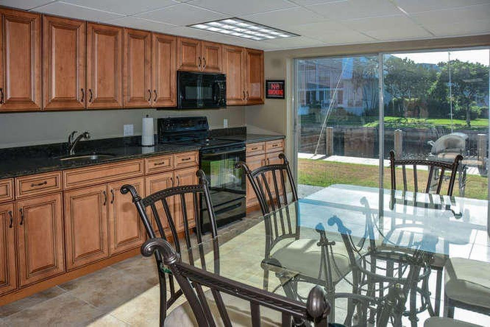 777 Jeffery Street, Unit 208 Boca Raton, FL 33487 - Photo 25 of 31 Photo 27