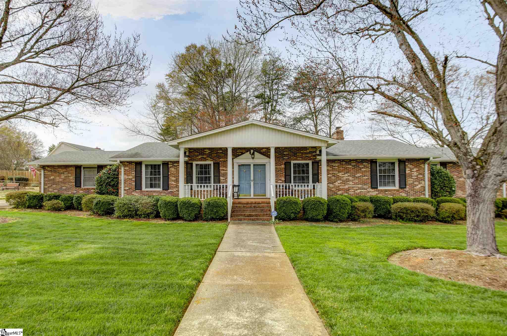 5 Meredith Lane Greenville, SC 29607 - Photo 1 of 24