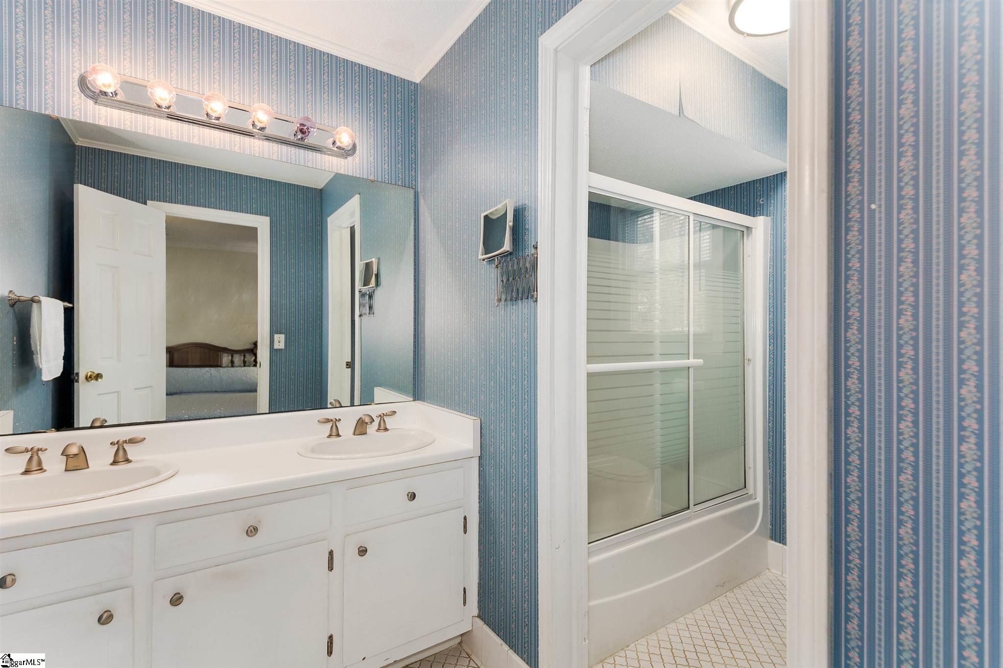 5 Meredith Lane Greenville, SC 29607 - Photo 17 of 24