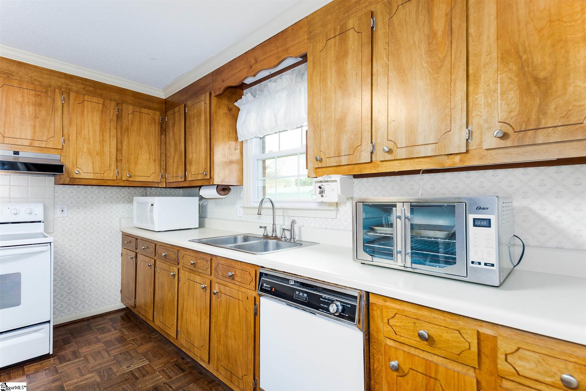 5 Meredith Lane Greenville, SC 29607 - Photo 8 of 24
