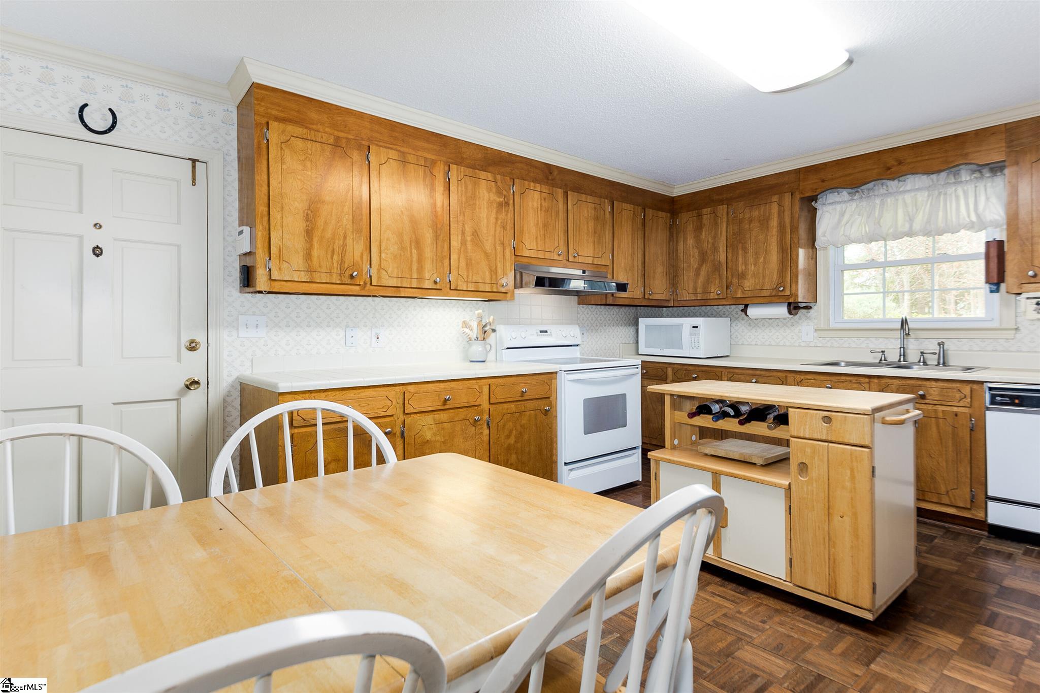5 Meredith Lane Greenville, SC 29607 - Photo 10 of 24