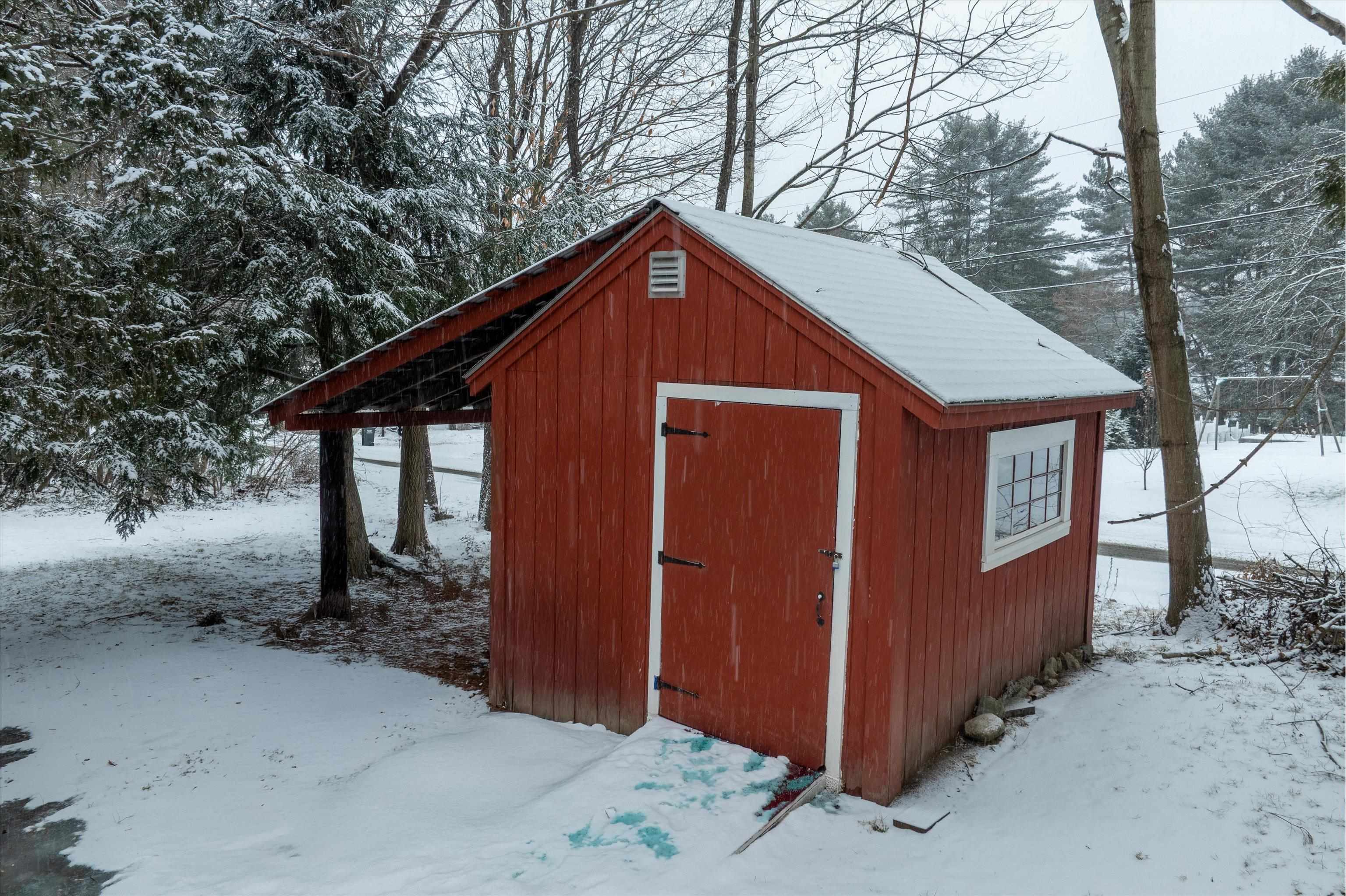 780 Chandler Road Hartford, VT 05001 - Photo 13 of 19