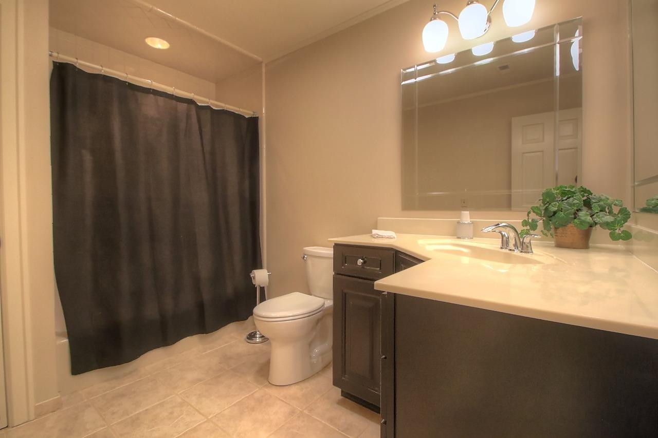 400 Redding Road, Unit 19 Lexington, KY 40517 - Photo 21 of 32 Photo 21