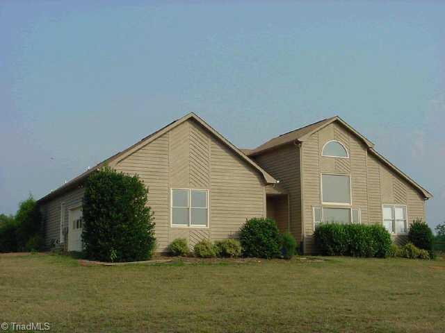 3800 River Ridge Road Pfafftown, NC 27040 - Photo 1 of 1 Exterior Front.
