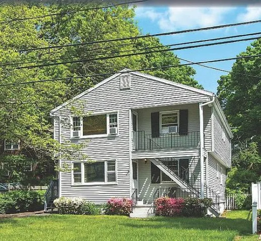 $999,999 | 16 Oenoke Place, Stamford, CT 06907