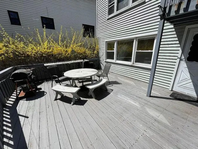 $999,999 | 16 Oenoke Place, Stamford, CT 06907