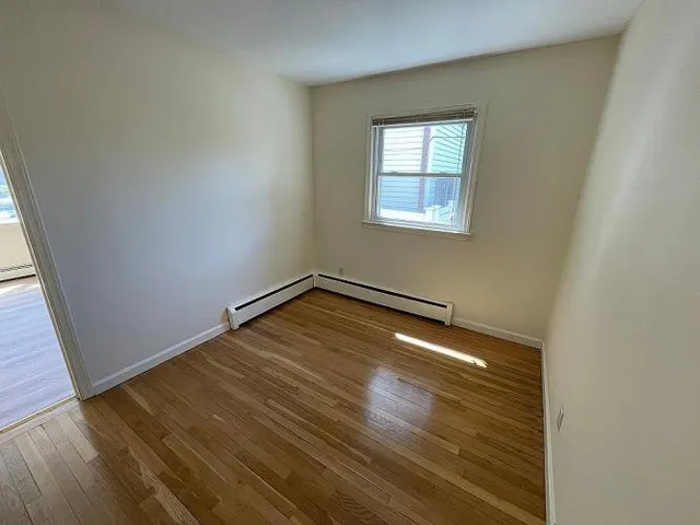 $999,999 | 16 Oenoke Place, Stamford, CT 06907