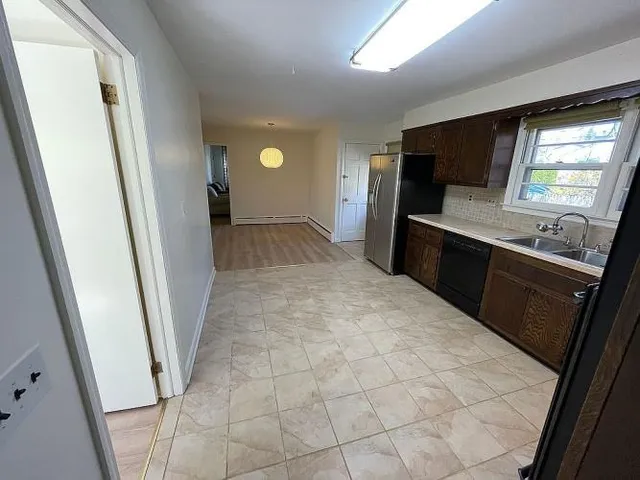 $999,999 | 16 Oenoke Place, Stamford, CT 06907