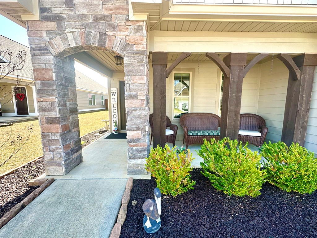 169 Ridgecrest Loop Dothan, AL 36301 - Photo 2 of 42