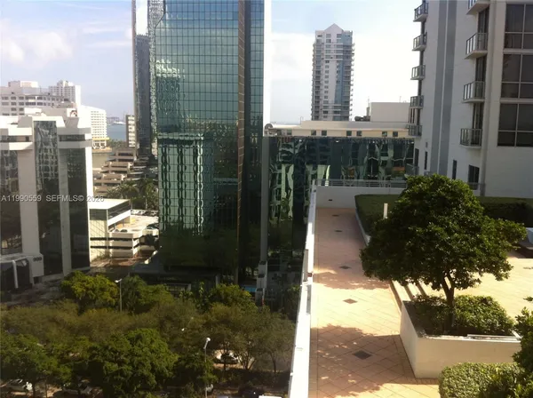 a picture of city view
