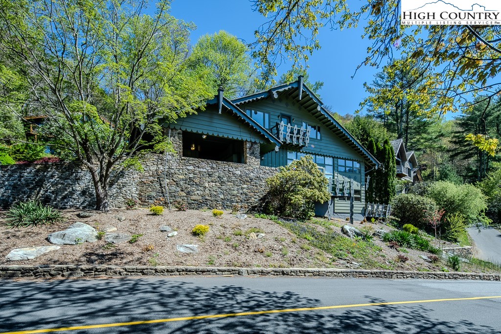 122 Hornbeam Road Boone, NC 28607 - Photo 27 of 28 a front view of a house with a yard