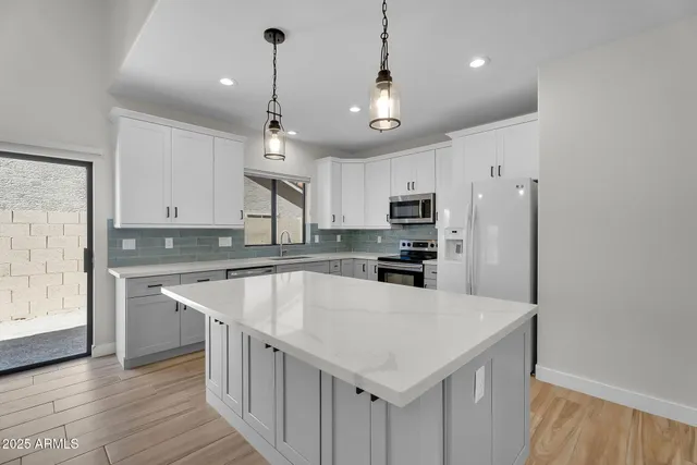 $2,900 | 6245 East Star Valley Street, Mesa, AZ 85215