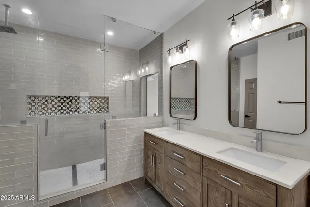 $2,900 | 6245 East Star Valley Street, Mesa, AZ 85215