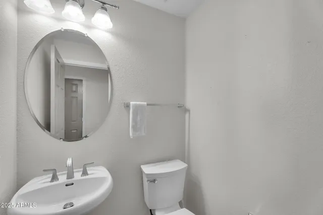 $2,900 | 6245 East Star Valley Street, Mesa, AZ 85215