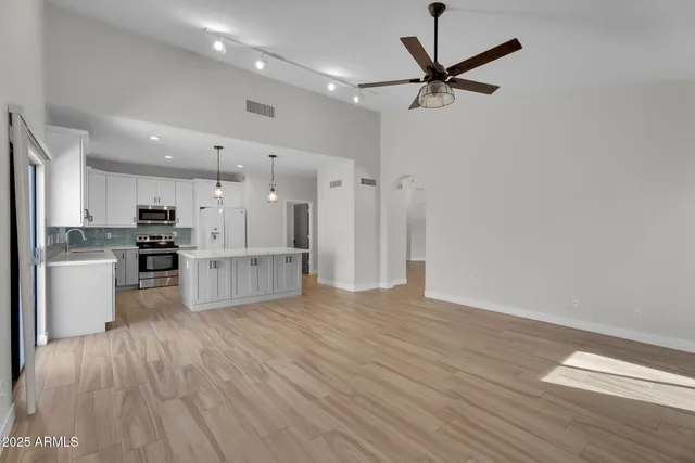 $2,900 | 6245 East Star Valley Street, Mesa, AZ 85215