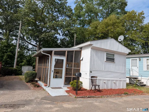 $101,900 | 14 Horseshoe Drive, Shelton, CT 06484