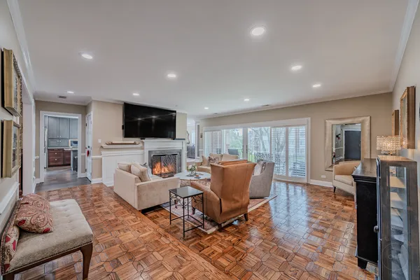 $1,035,000 | 4 Oak Brook Club Drive, Unit G205, Oak Brook, IL 60523