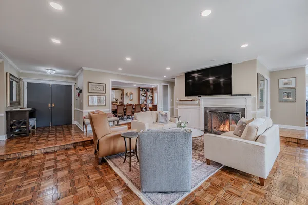 $1,035,000 | 4 Oak Brook Club Drive, Unit G205, Oak Brook, IL 60523