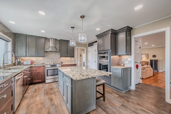 $1,035,000 | 4 Oak Brook Club Drive, Unit G205, Oak Brook, IL 60523