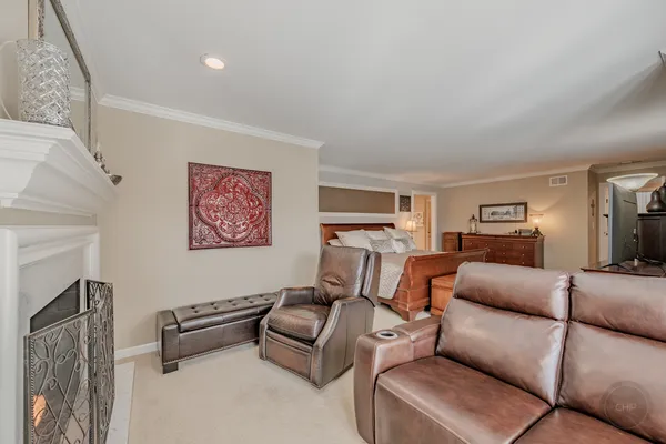 $1,035,000 | 4 Oak Brook Club Drive, Unit G205, Oak Brook, IL 60523