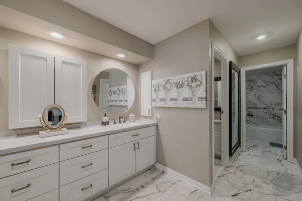 $1,035,000 | 4 Oak Brook Club Drive, Unit G205, Oak Brook, IL 60523