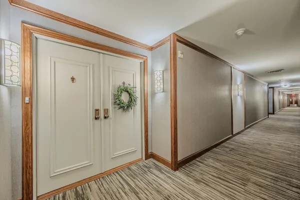 $1,035,000 | 4 Oak Brook Club Drive, Unit G205, Oak Brook, IL 60523