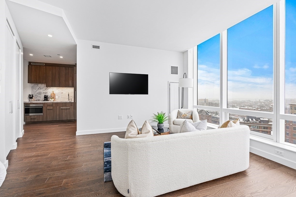 40 Trinity Place, Unit 1608 Boston, MA 02116 - Photo 6 of 39