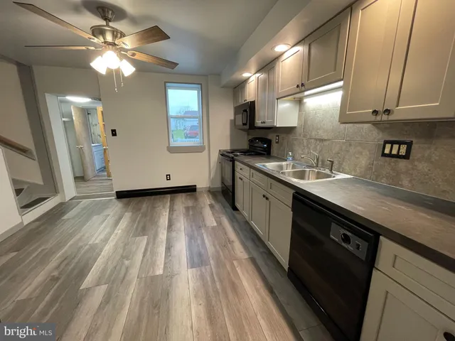 $1,400 | 105 Spring Garden Street, Leesport, PA 19533