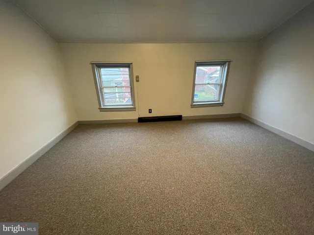 $1,400 | 105 Spring Garden Street, Leesport, PA 19533