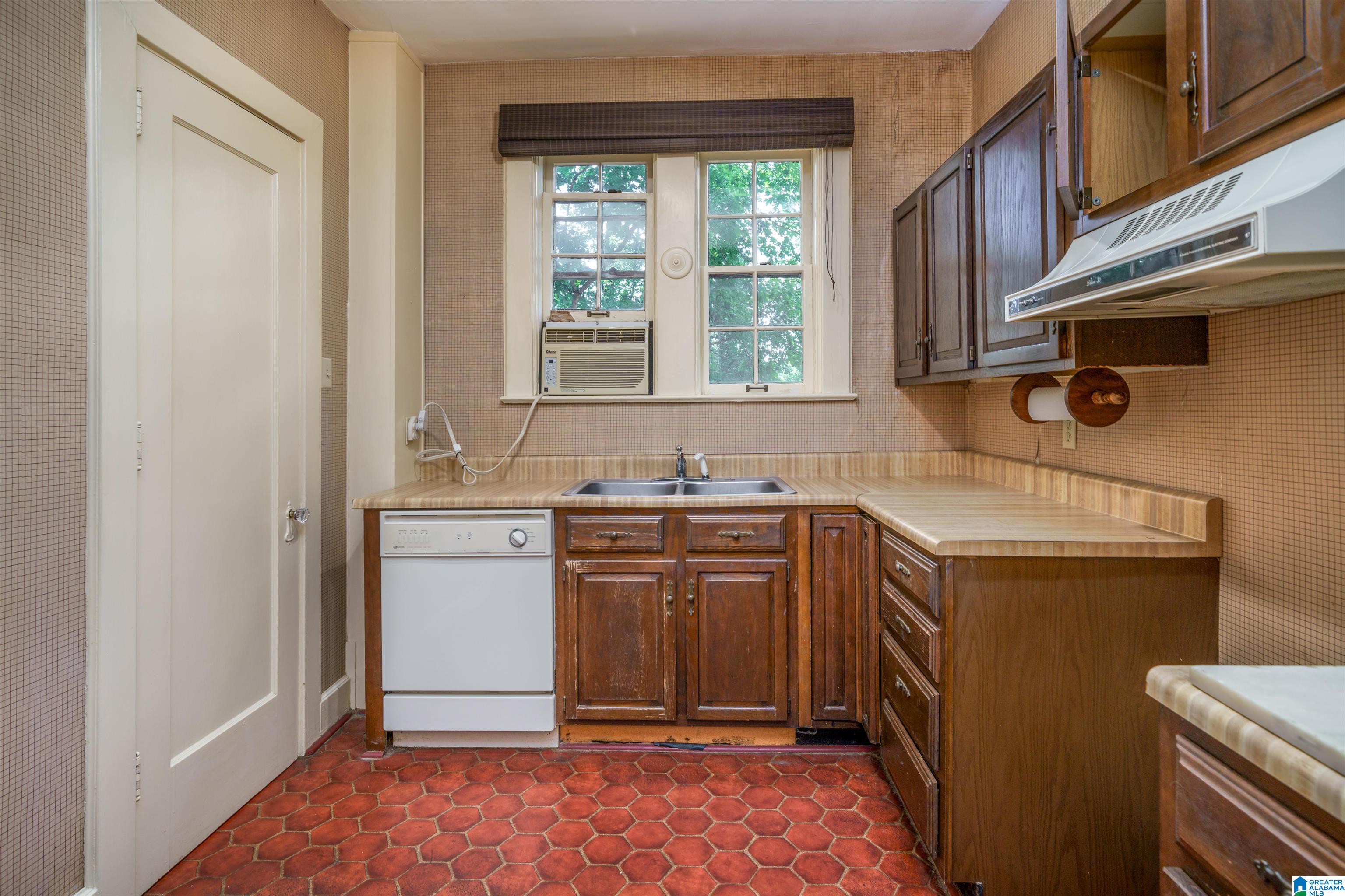 2505 Montevallo Road, Unit 5 Birmingham, AL 35223 - Photo 9 of 25