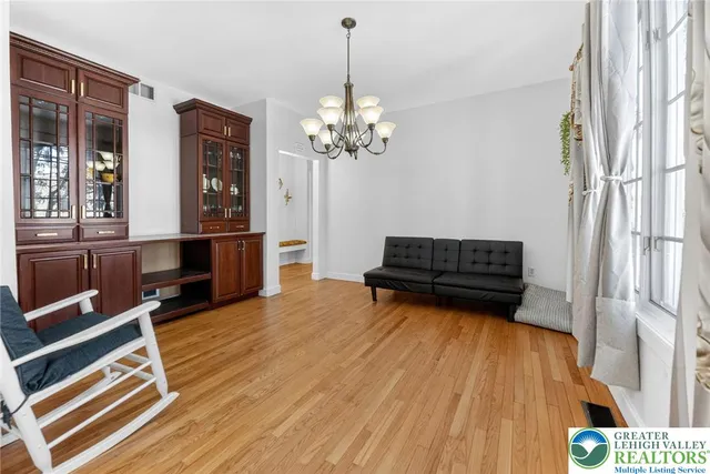 $849,900 | 2588 Kings Mill Road, Hellertown, PA 18055