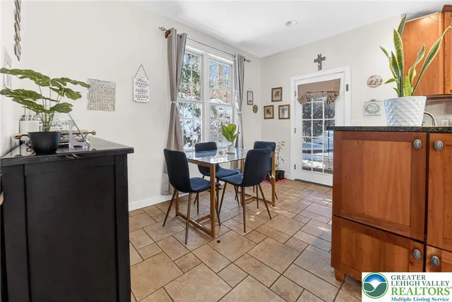 $849,900 | 2588 Kings Mill Road, Hellertown, PA 18055