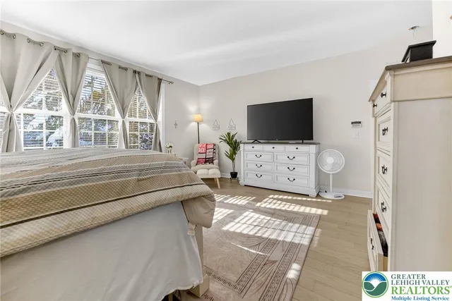 $849,900 | 2588 Kings Mill Road, Hellertown, PA 18055