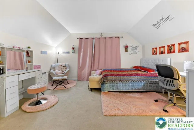 $849,900 | 2588 Kings Mill Road, Hellertown, PA 18055