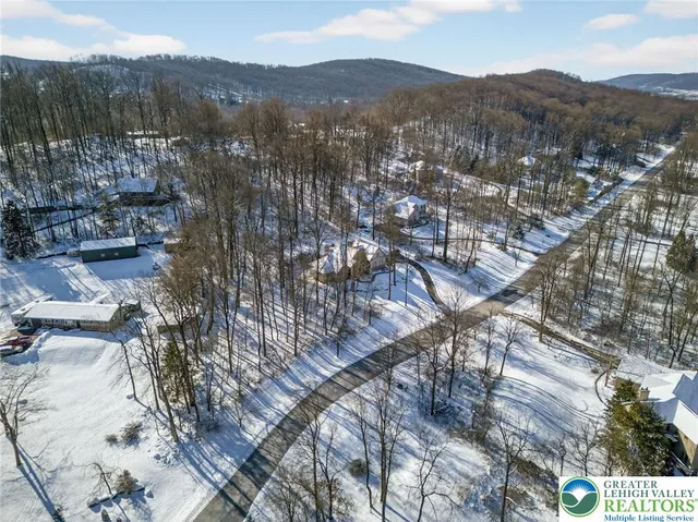 $849,900 | 2588 Kings Mill Road, Hellertown, PA 18055