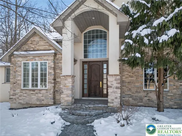 $849,900 | 2588 Kings Mill Road, Hellertown, PA 18055