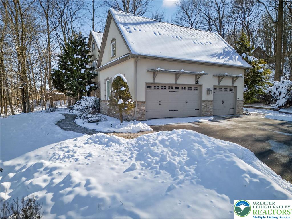 2588 Kings Mill Road Hellertown, PA 18055 - Photo 7 of 59